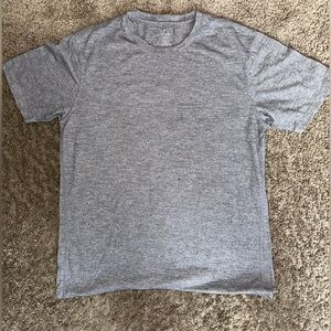 Fabletics gray shirt